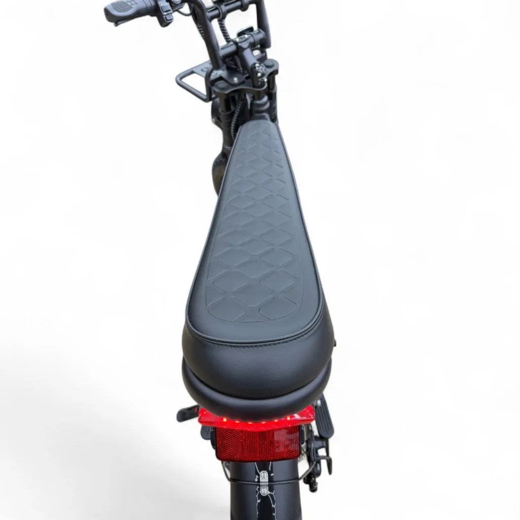 Ouxi V8 Pro Max 2026 Edition – Dubbele Accu, Groot Vernieuwd Display + Gratis Tas, Voetsteuntjes & Alarm